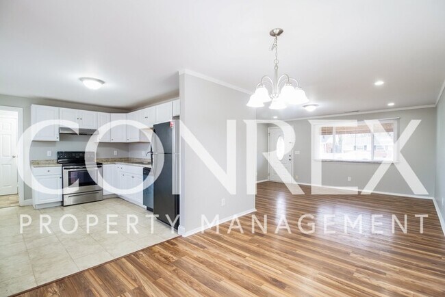 Foto del edificio - 296 Brookforest Drive