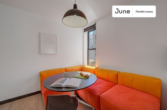 Photo - Harmonious ROOM at The Maison Suydam Apartment