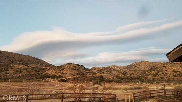 Foto del edificio - 61071 Coyote Canyon Rd