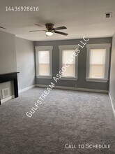 Building Photo - 716 Dolphin St