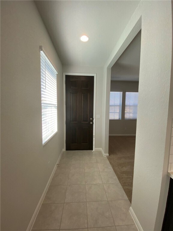 Building Photo - 384 Gaida Loop