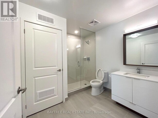 Photo du bâtiment - 543 Richmond St W