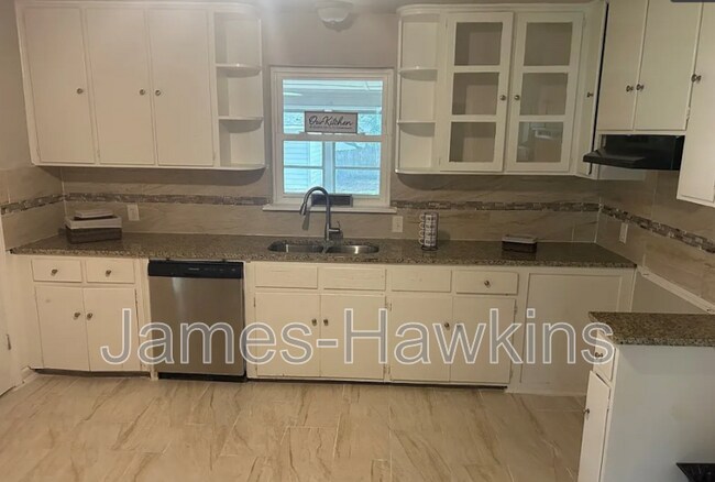 Foto del edificio - 3634 Cloverdale Rd