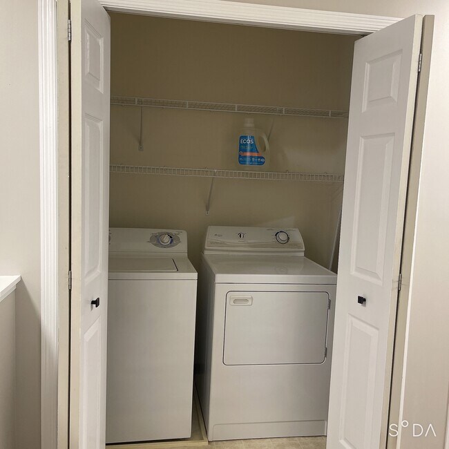 Foto del edificio - 8630 Quarry Ridge Ln