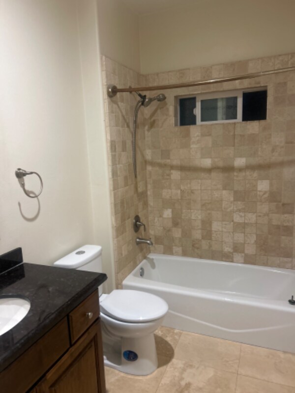 Foto del edificio - 4893 Leeds St