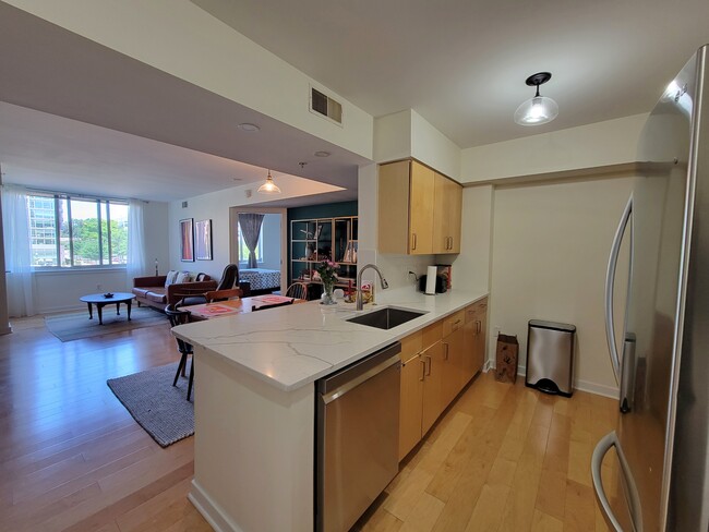 Photo - 1000 New Jersey Ave SE House