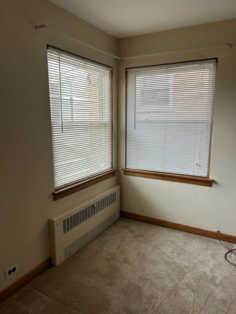 Foto del edificio - 5319 W Sunnyside Ave