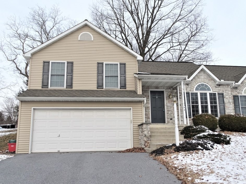 94 Homestead Dr, Lititz, PA 17543 Room for Rent in Lititz, PA