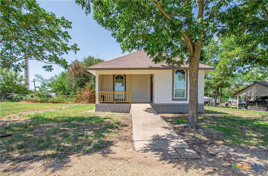 Foto principal - 105 W Ave G