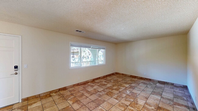 Foto del edificio - 18193 Happy Ln