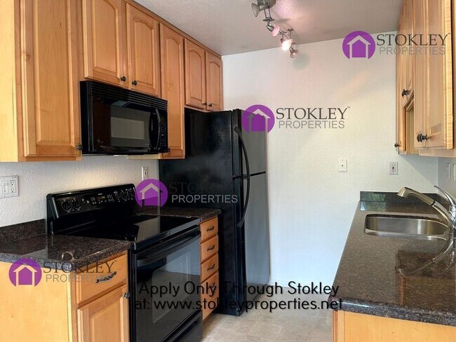 Foto del edificio - Stokley Properties Presents 185 Sierra Dr ...