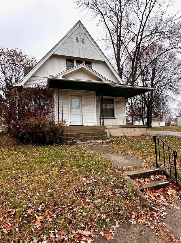 Primary Photo - Large 3 Bedroom Close to Union Hospital