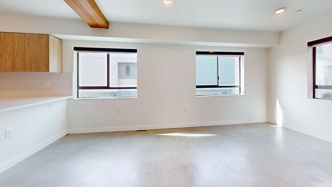Foto del interior - 4505 S Slauson Ave