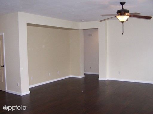 Building Photo - 2518 River Cove Dr