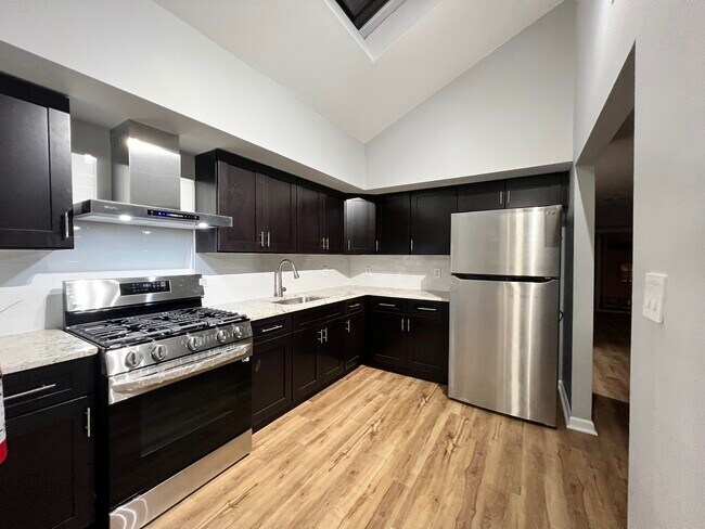 Foto del edificio - 6501 Durham Ave