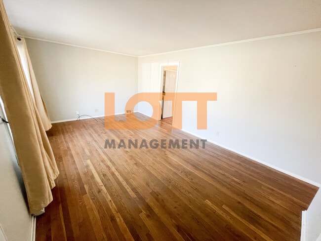 Foto del edificio - 126 Forestdale Dr