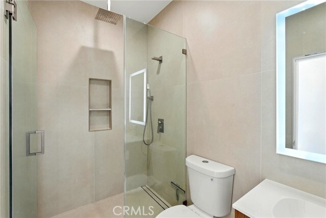 Foto del edificio - 13700 Branford St