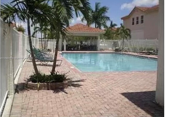 Foto del edificio - 5470 NW 107th Ave