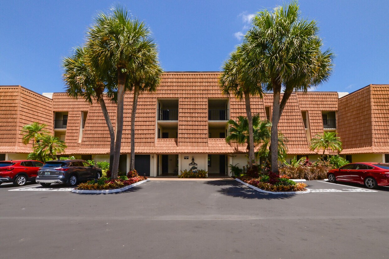 3100 SE Pruitt Rd Unit A 204, Port Saint Lucie, FL 34952 Condo for