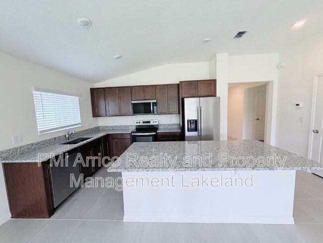 Building Photo - 5537 Crk Hvn Wy