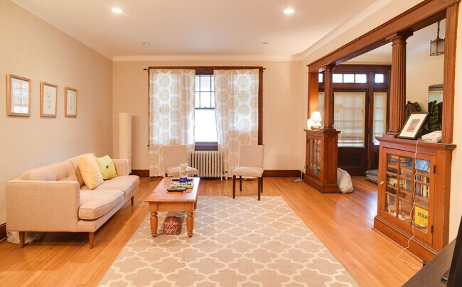 Sala de estar - 2008 Klingle Rd NW