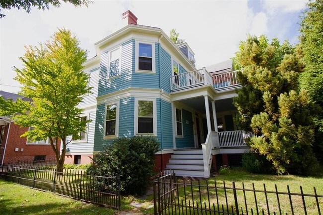 Foto del edificio - 9 Hollywood Rd