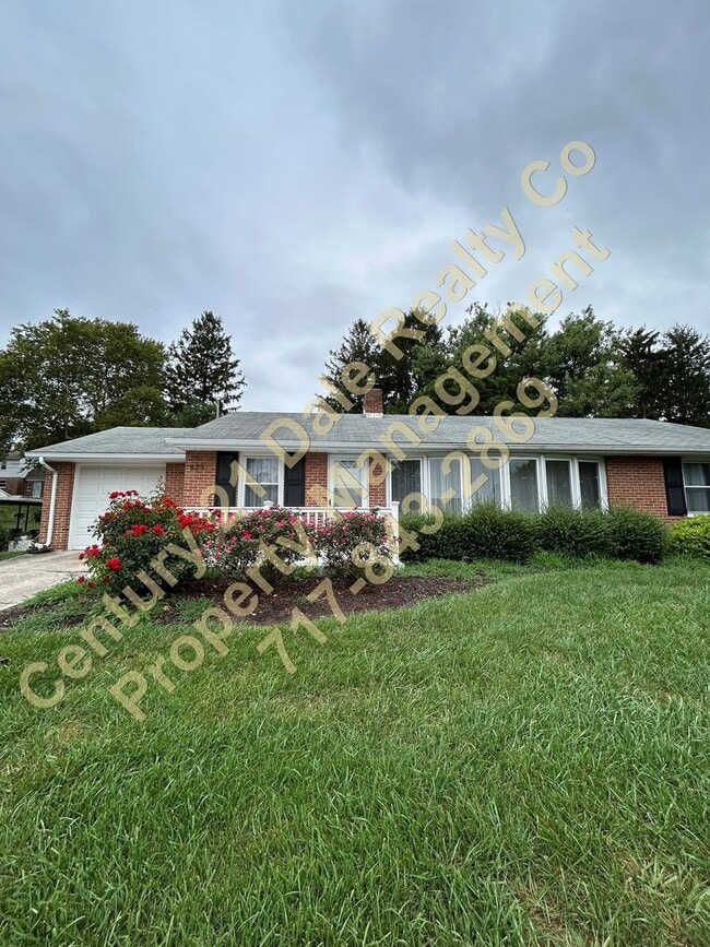Building Photo - Charming 3 BR, 1 Bath One Level Home with ...