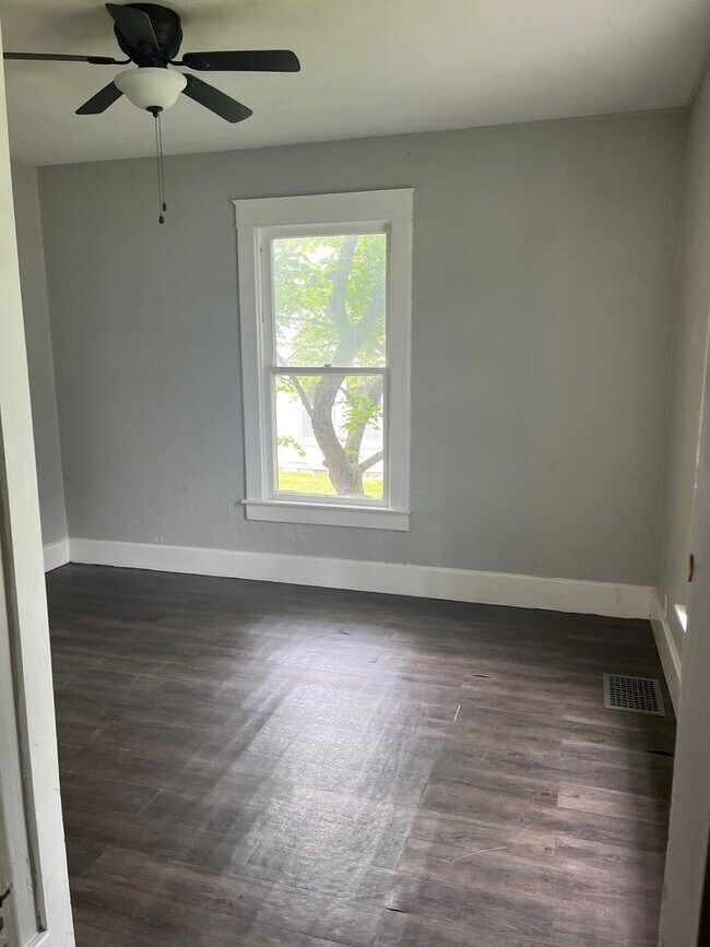 Building Photo - Spacious 3-Bedroom Rental in Mt. Vernon!