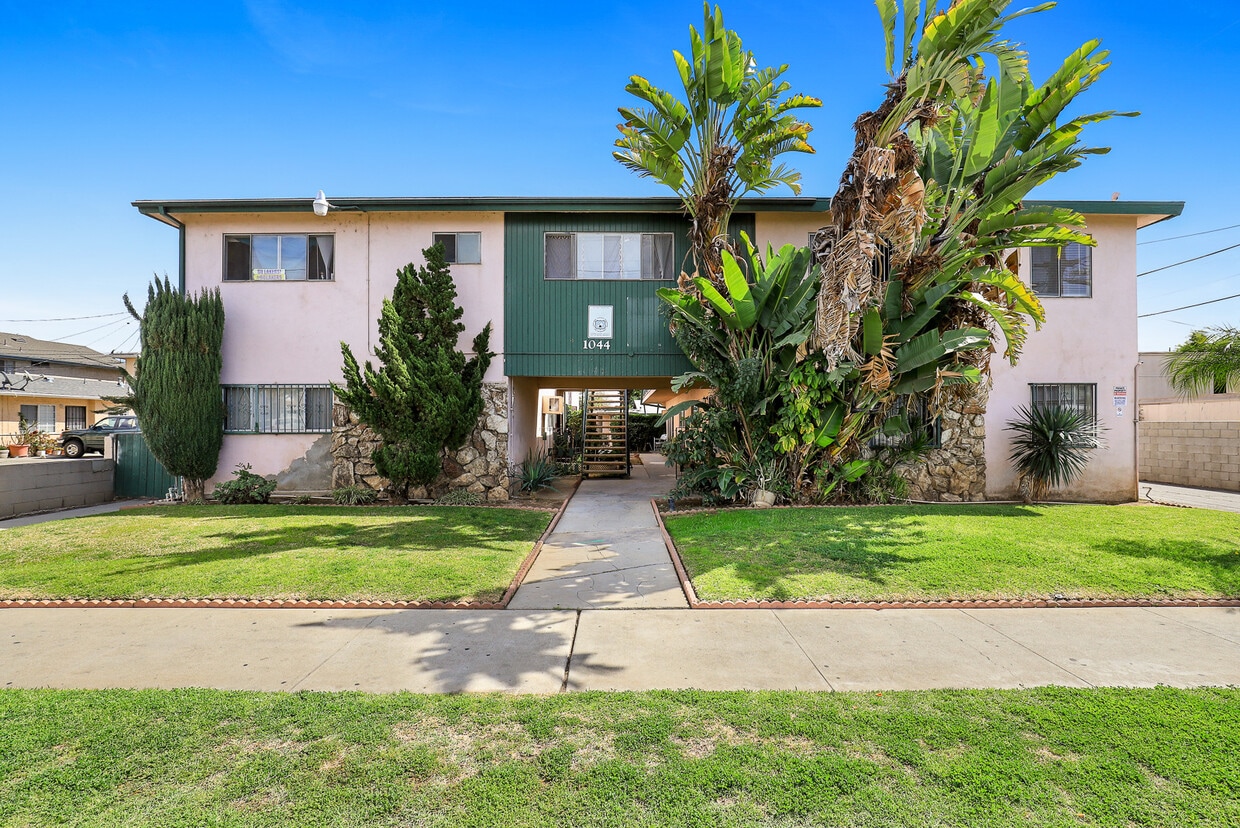 1044 S Montebello Blvd, Montebello, CA 90640 Apartments Montebello