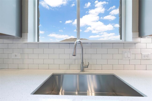 Foto del edificio - 1207 Beechtree Ln
