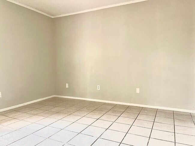 Dormitorio - 4814 S Semoran Blvd