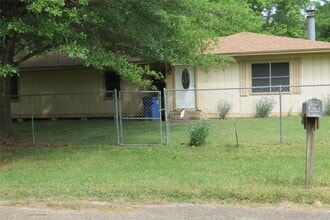 Building Photo - 380 Keeland Dr