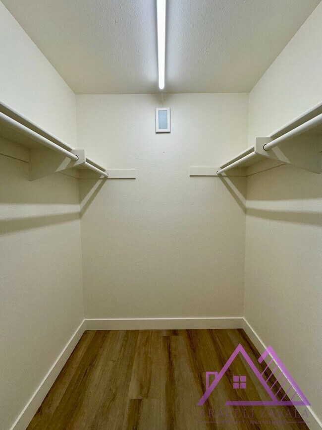 Foto del edificio - For rent I! Beautiful  2 Bed, 2 Bath Condo-Complex at La Costa