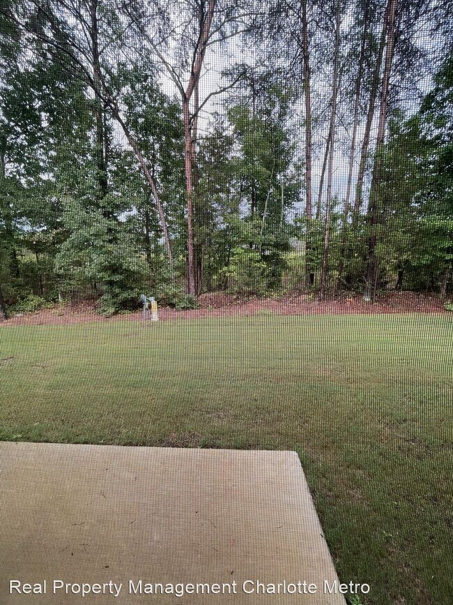 Building Photo - 3 br, 2.5 bath House - 1114 Streamside Lane