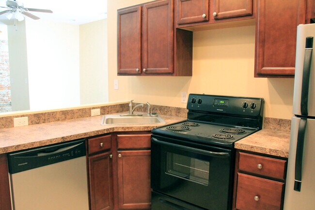 Kitchen - 2607 Granby St