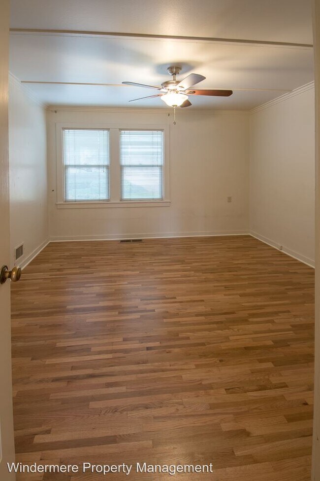 Foto del edificio - 259 E Poplar St