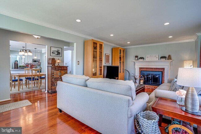 Building Photo - 8404 Wagon Wheel Rd