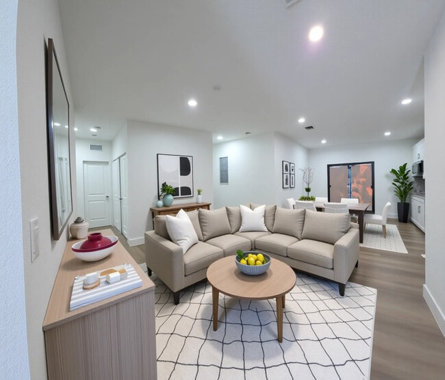 Building Photo - 1313 NW 6th Ave