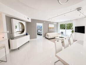Building Photo - 200 Sunny Isles Blvd