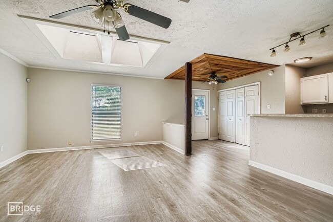 Building Photo - 226 Tara Plantation Dr