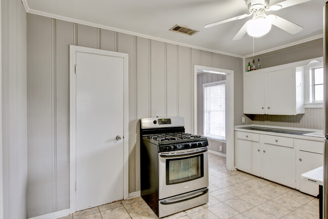 Building Photo - Harvest Rock Property Management