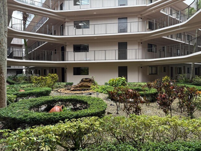 Foto del edificio - 8730 SW 133rd Avenue Rd