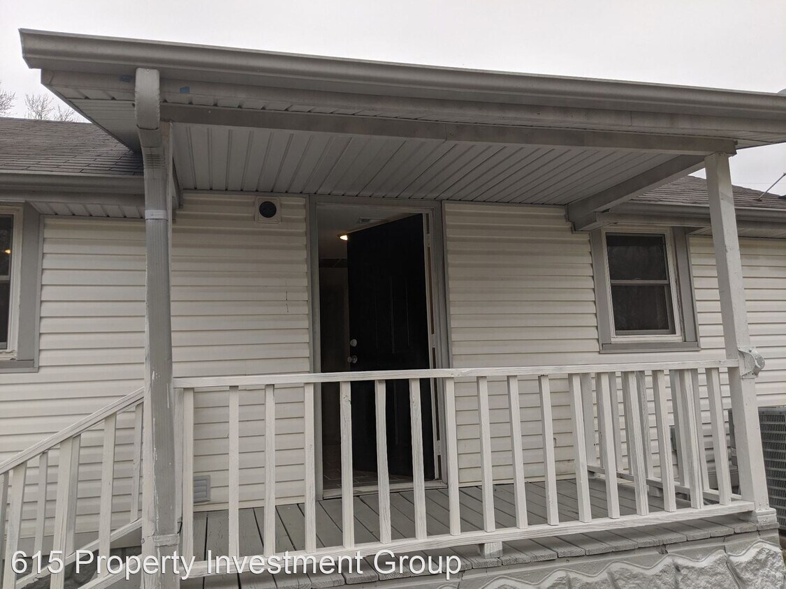 Primary Photo - 2 br, 1 bath House - 427 Demoss