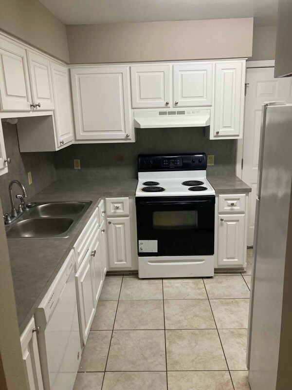 Foto del edificio - 3452 Yorkfield Dr