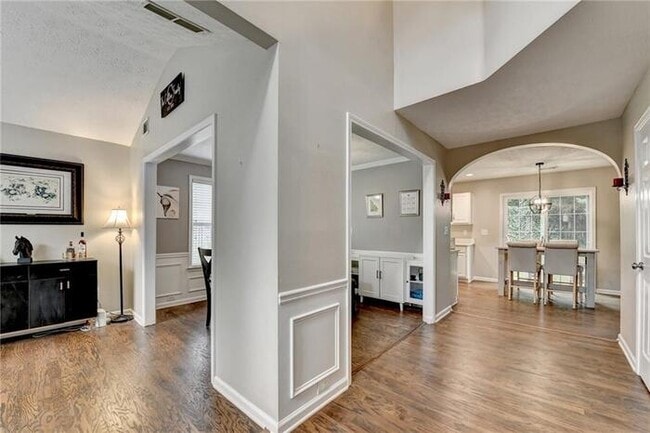 Foto del edificio - House 3 Beds 3 Baths