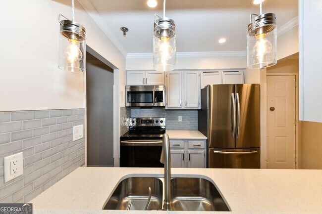 Foto del edificio - 300 Johnson Ferry Rd