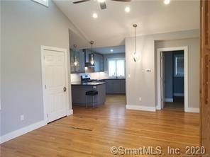 Foto del edificio - 353 W Center St