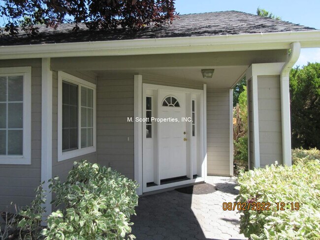 Foto del edificio - 1342 Chichester Dr