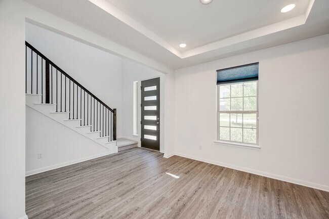Building Photo - 1328 Brescia Walk