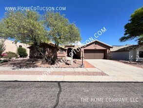 Building Photo - 12690 N Bandanna Way